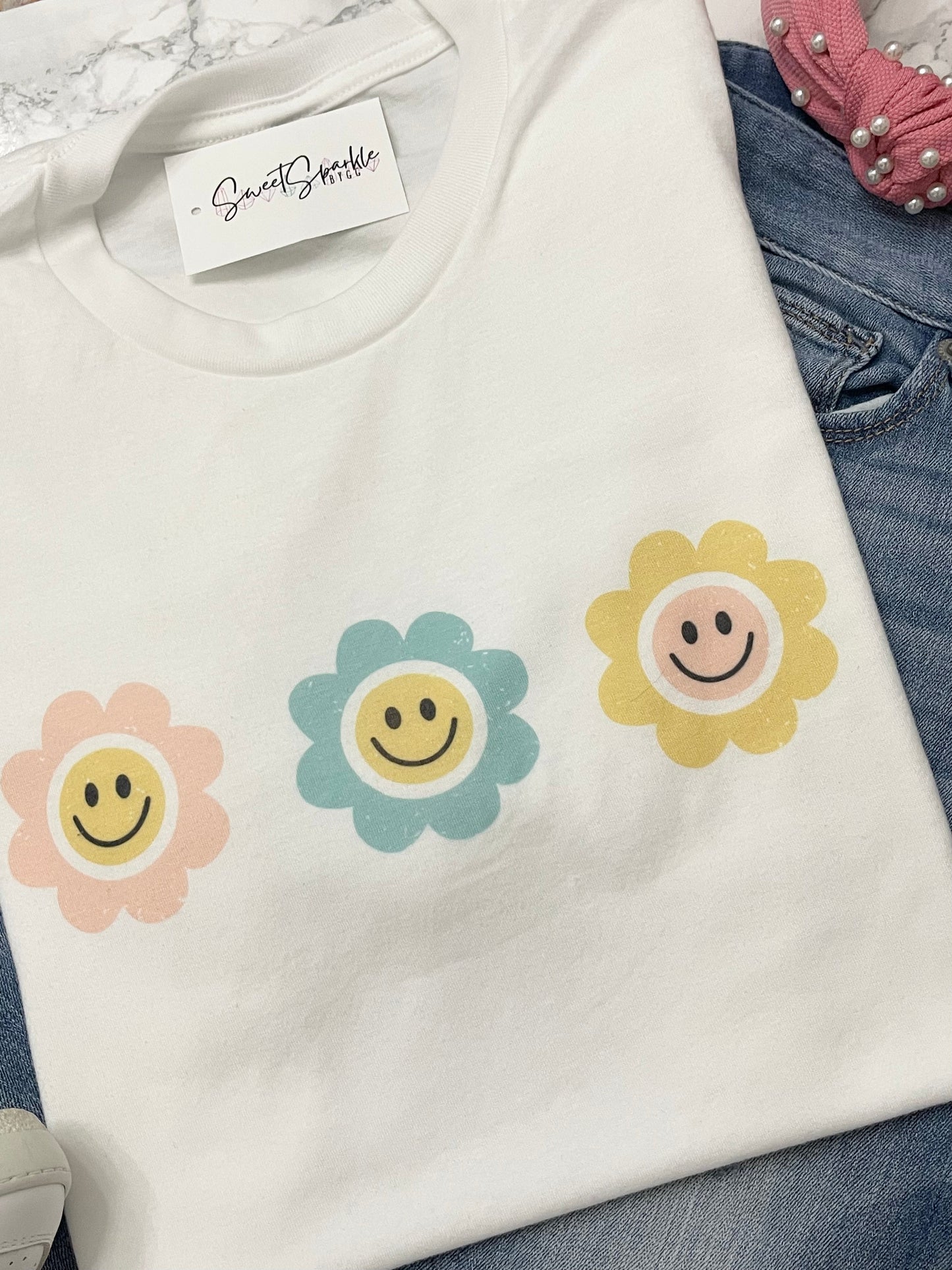 Smiley Flower power tee