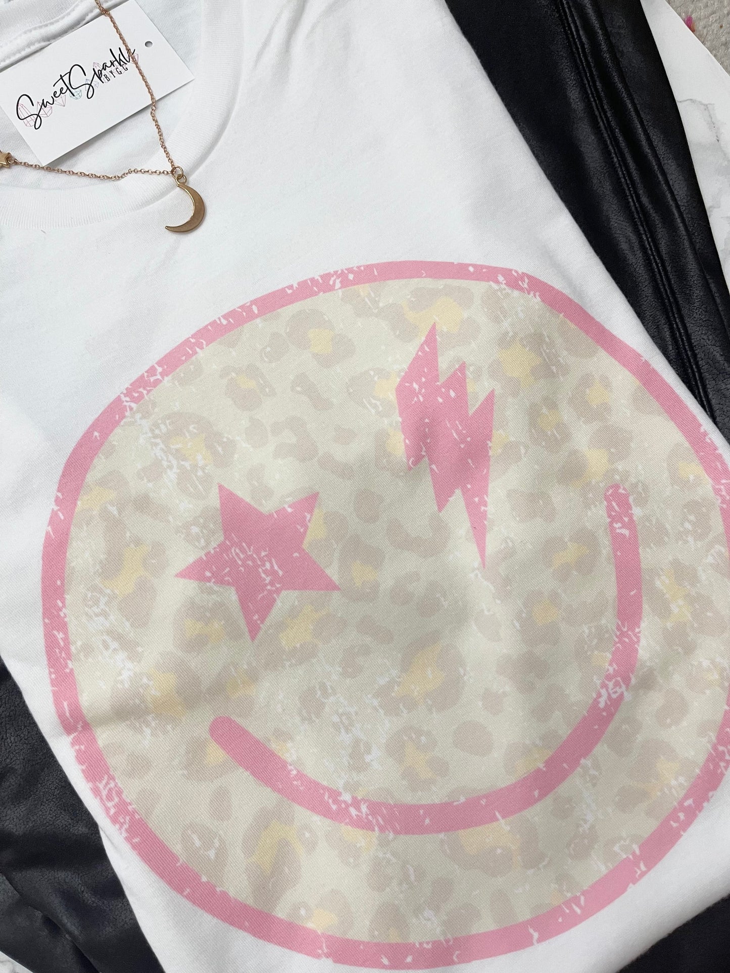 Star & lighting bolt smiley tee