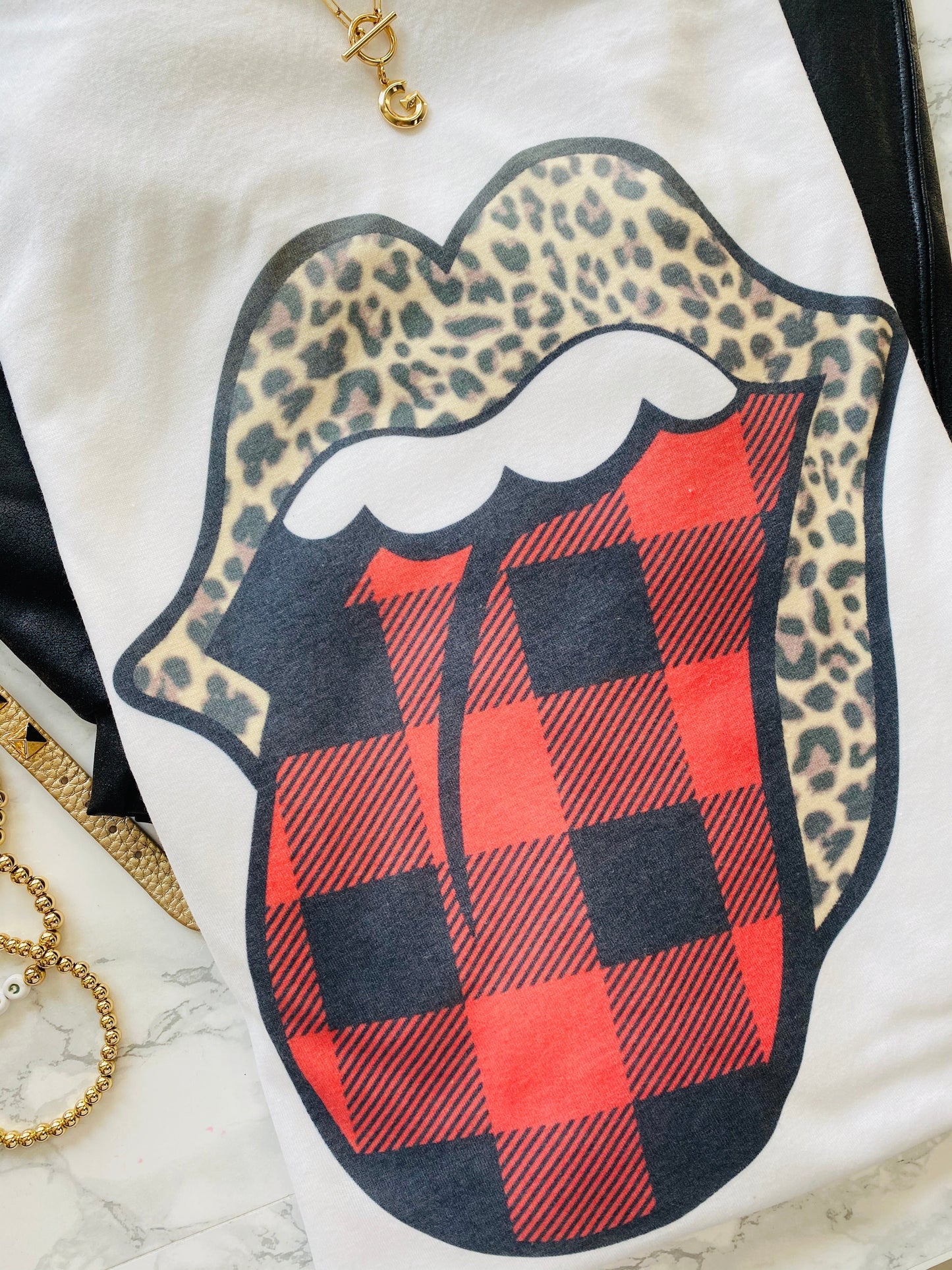 Leopard lips plaid tongue