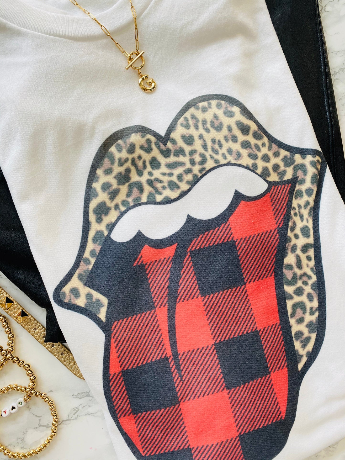 Leopard lips plaid tongue